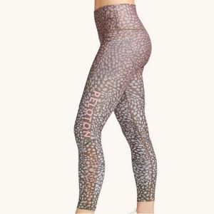 Peloton WITH Riverstone XL leggings